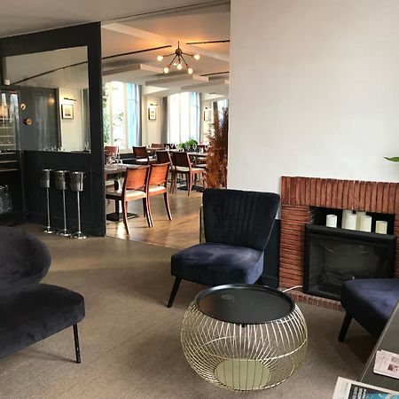 Logis Hotel & Restaurant - Les Bords De Seine Ла-Рош-Гийон Экстерьер фото