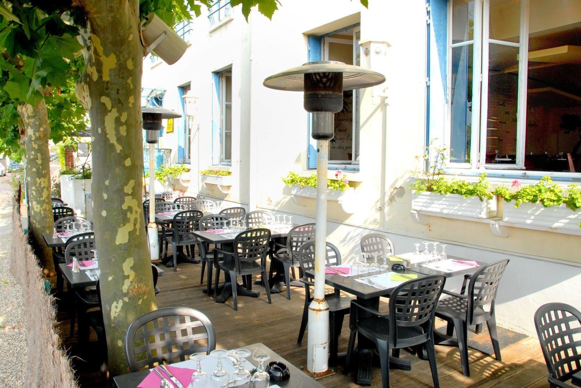 Logis Hotel & Restaurant - Les Bords De Seine Ла-Рош-Гийон Экстерьер фото